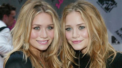 pictures of fraternal twins|fraternal twins look similar.